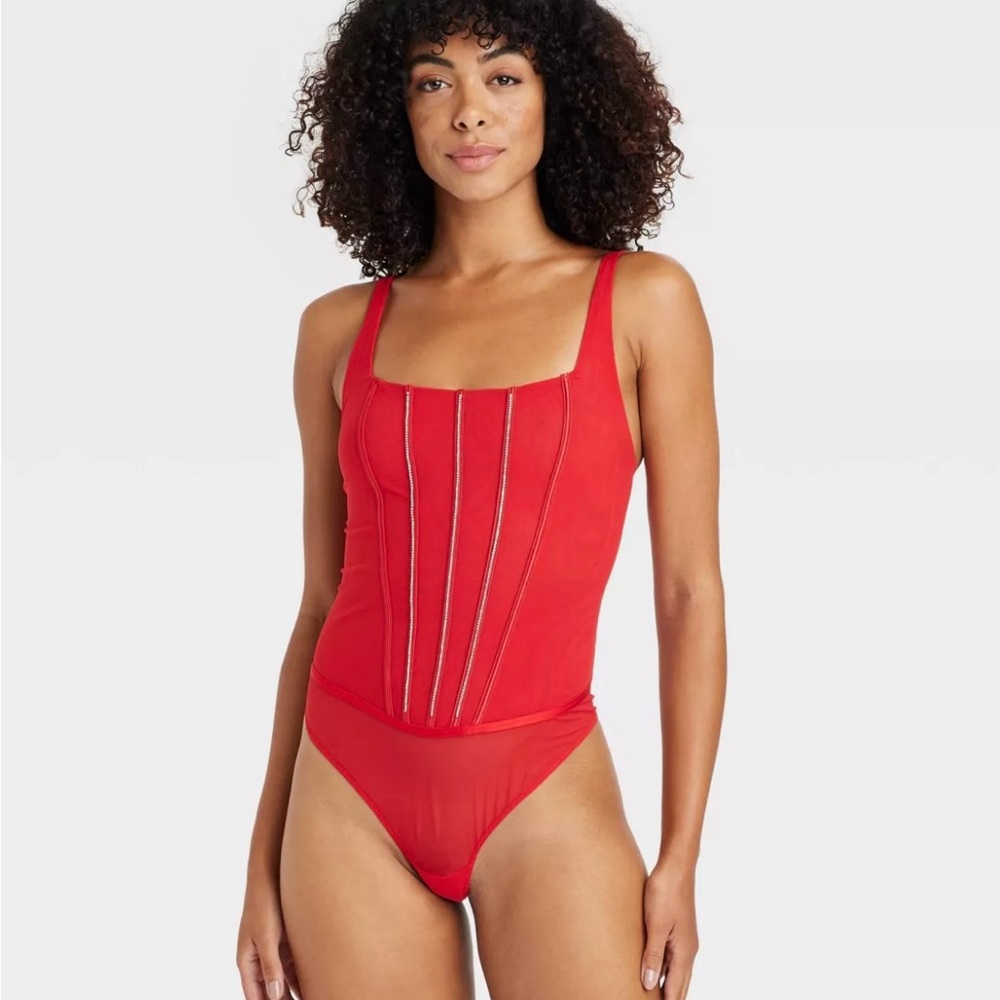 🌸NWT AUDEN RED RHINESTONE BODYSUIT 🌸